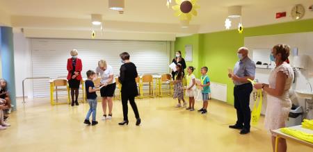 Mirna - prvi solski dan, podelitev knjig in rutic, foto IV, OS Mirna (3)